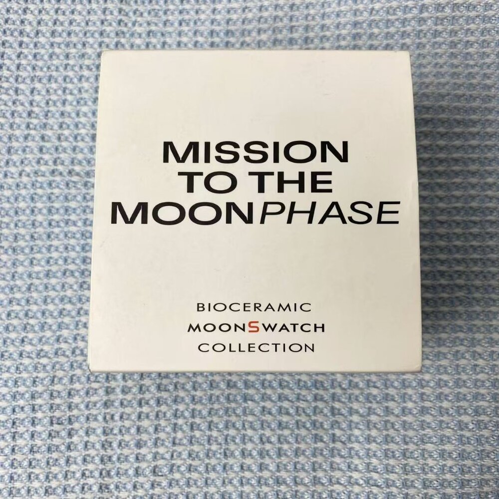 🔥Swatch x Omega Moonphase Snoopy Chronograph | Bioceramic White - Picture 4 of 7